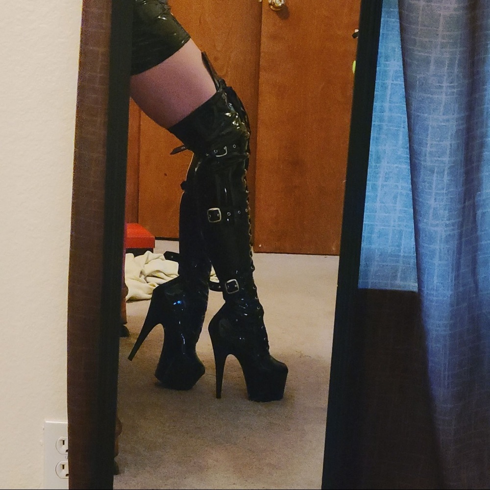 Pleaser Delight 3028 Thigh High Patent Boots